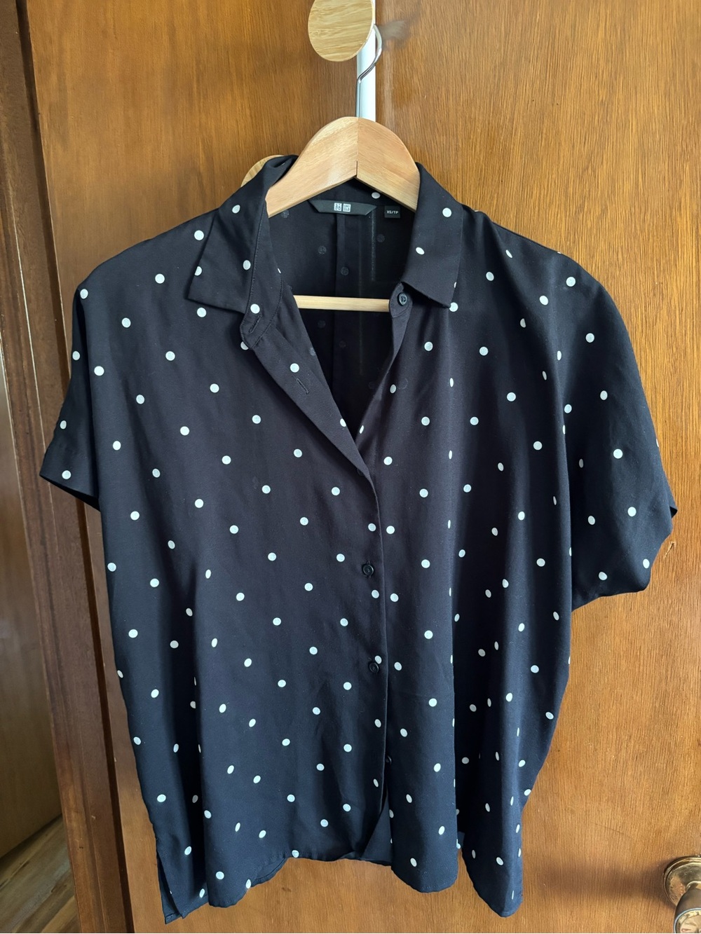 Uniqlo Black Short-Sleeve Button-Down Shirt with White Polka Dots